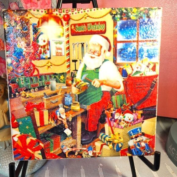 DECOUPAGE CANVAS SANTA CLAUS 🧑‍🎄 - Picture 1 of 1